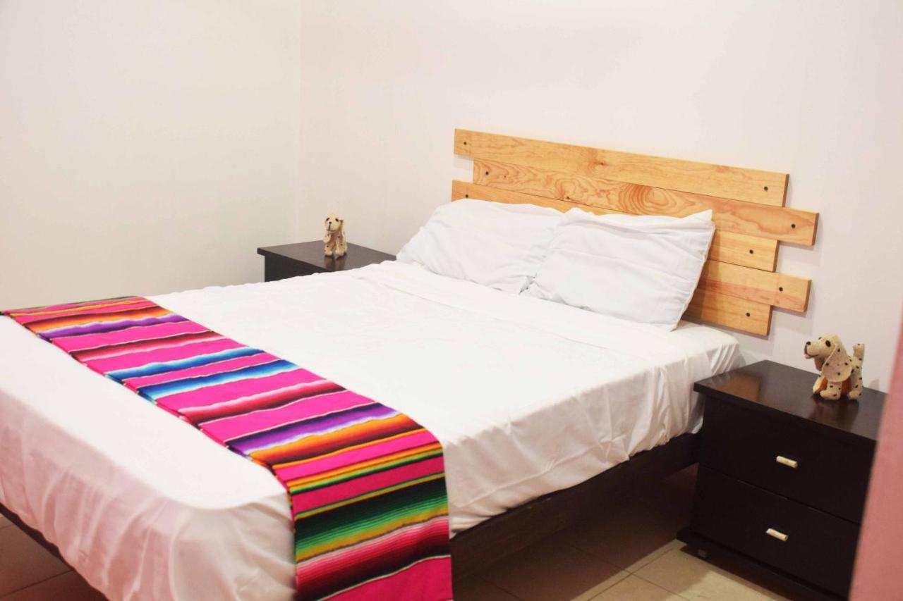 Hostal Casa Bohemia Mérida Esterno foto