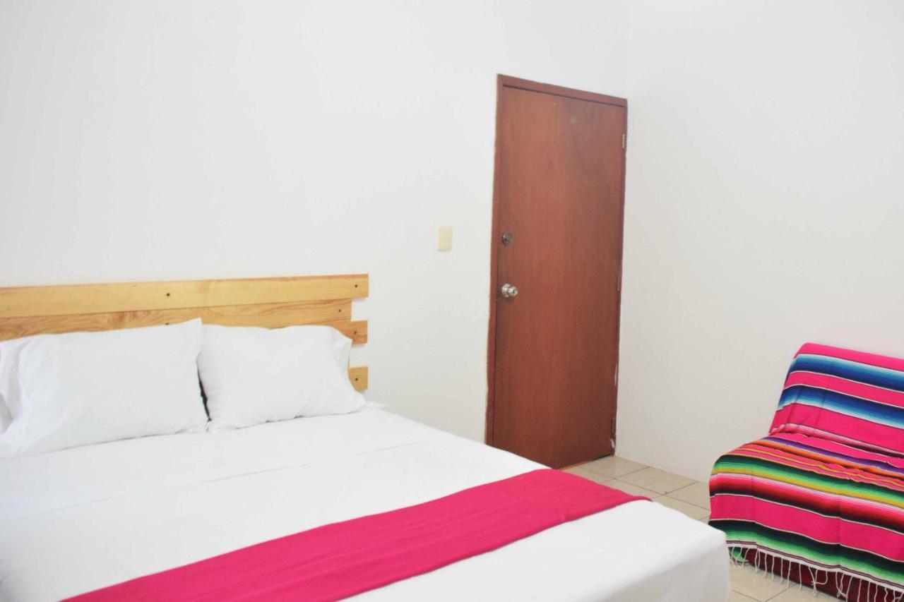 Hostal Casa Bohemia Mérida Esterno foto