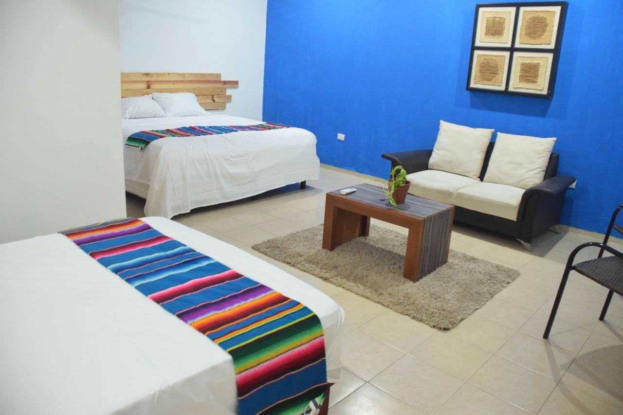 Hostal Casa Bohemia Mérida Esterno foto
